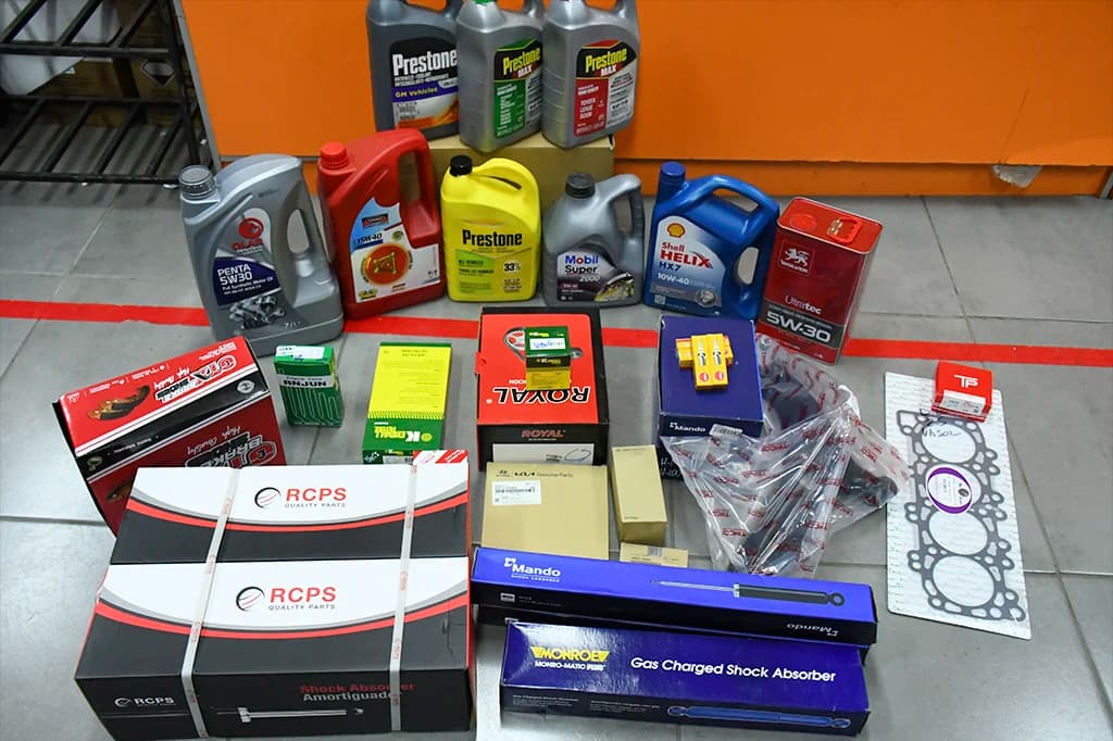 Selección de aceites, filtros, amortiguadores y repuestos varios de Repuestos Automotrices JFNN