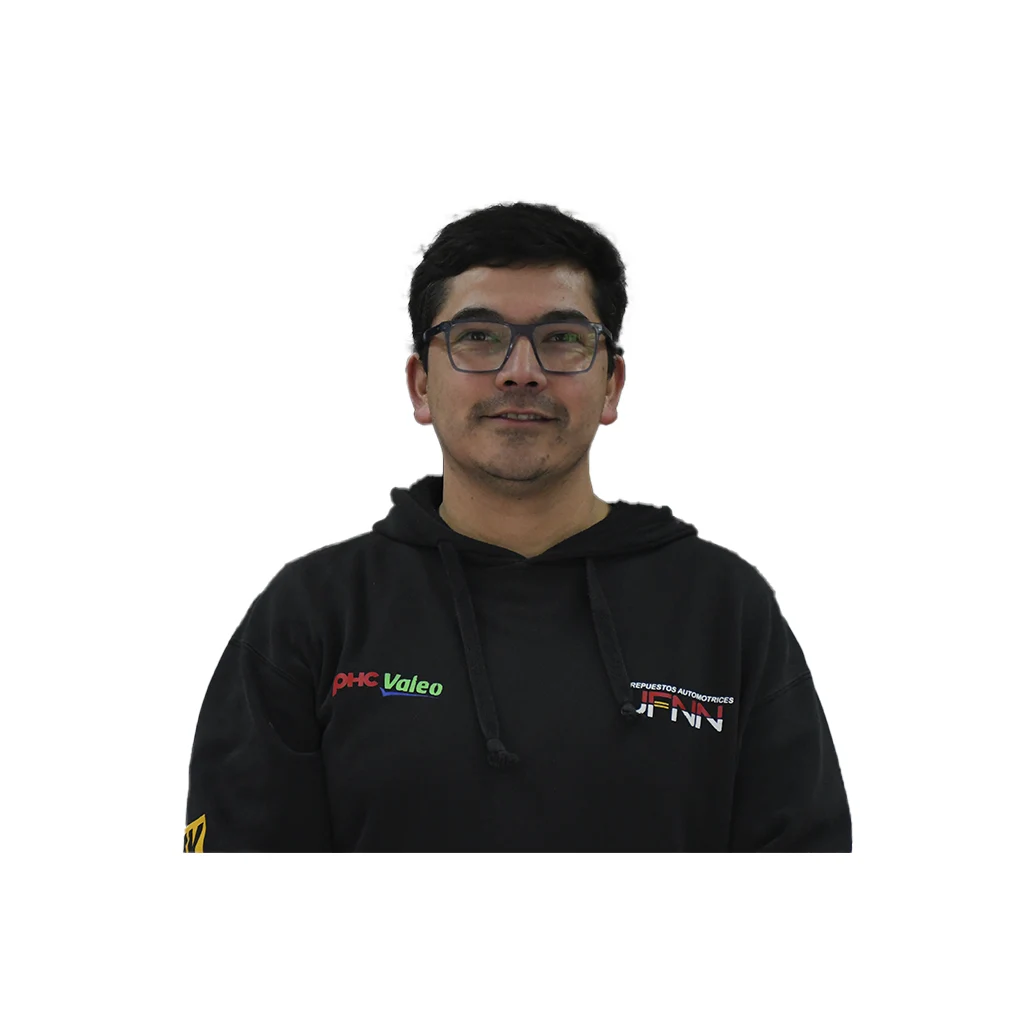 Blake Reyes, Ejecutivo de Ventas en Repuestos Automotrices JFNN Melipilla: Asesor experto en la selección de repuestos para tu vehículo